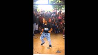 niño bailando salsa choke [upl. by Arit372]