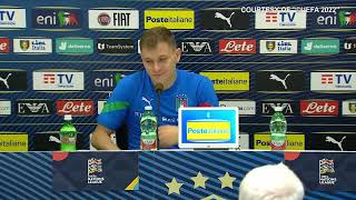 Barella quotLa maglia della Nazionale è un onore Non può essere un pesoquot [upl. by Aicila868]