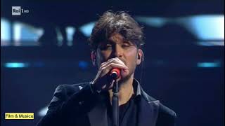 Fabrizio Moro  Sanremo 2022  Sei tu  live video completo  serata finale [upl. by Freeland]