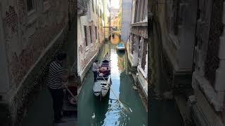 How To Steer A Gondola Boat In Venice  Explore Venice Italy With Kids [upl. by Devaney]