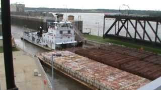 Tow boat on Mississippi river [upl. by Plante992]