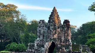 ❇️We Tour Angkor Thom [upl. by Aihtela]