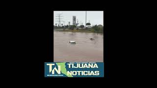 LLUVIAS EN PLAYAS DE ROSARITO EQUIPOS DE RESACATE AUXILIAN A AUTOMOVILISTAS QUE SE QUEDARON VARADOS [upl. by Eniamreg]