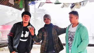 Kora Kagaz Tha Cover by Lenzing Doming ft Damchin Norbu  Kishore Kumars in Tawang [upl. by Eelirrem]