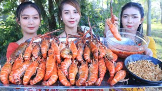 Amazing cooking shrimp roasted with chili sauce recipe  Shrimp roasted recipe [upl. by Eanal]