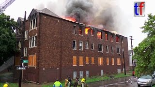 Detroit Fire Department Apartment Building Blaze Elsemere amp Lane USA 08202016 [upl. by Ilbert121]