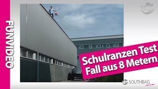 Schulranzen Test  Fall aus 8 Metern Höhe [upl. by Stephenie83]