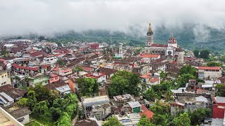 ¿Es este el Pueblo Mágico MÁS BONITO de México 🇲🇽  Cuetzalan en la sierra norte de Puebla 🌿☕🦶🏻 [upl. by Benil]