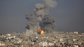 Violent bombardements à Gaza  environ 1200 palestiniens tués [upl. by Si]