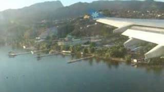 Airplane landing in Tahiti [upl. by Kulseth]