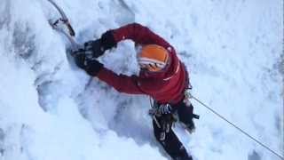 Stage cascades de glace avec Icefallcom Pays des Ecrins HautesAlpes [upl. by Yruam892]