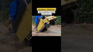 Truk Jumping Tinggi di Tanjakan [upl. by Aslin]