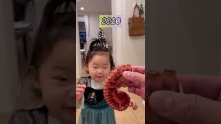 Will baby eat the octopus leg [upl. by Sender]