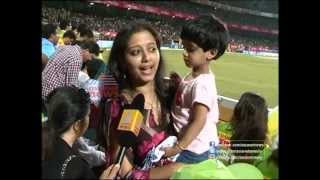 Actress Gopika and her family supporting Kerala Strikers in CCL 2013 [upl. by Budwig]