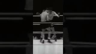 BRUTAL intercambio de golpes Baer vs Louis 1935 boxing [upl. by Laehcor]