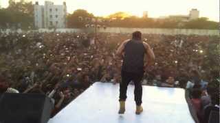 YOYO HONEY SINGH AND MAFIA MUNDEER AT BHAGAT SINGH COLLEGE [upl. by Gerda49]