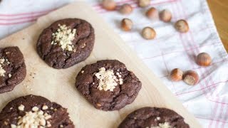 Recette cookies chocolat noisettes [upl. by Lewert26]