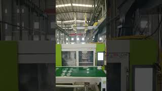 Medical Petri dish injection molding line [upl. by Markus466]