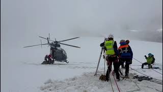 Recupero di un alpinista in crepaccio sul Monte Bianco [upl. by Attenat397]