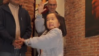 La niña bailaora japonesa Sui bailando flamenco por bulerías en Corral de la Morería [upl. by Ahselrac]