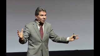 Robert Cialdini  Presuasion [upl. by Oos]