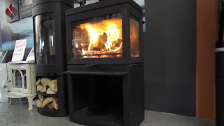 Quickfire Focus The Jotul F520  Live Demonstration [upl. by Nowad]