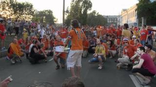 Oranjefans spelen het Oekraïens volkslied in de Oranjemars voor NederlandDuitsland EK 2012 [upl. by Llehsor]