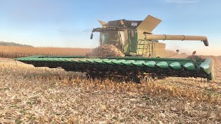 2019 John Deere S790 on Tracks amp 24 Row Corn Head [upl. by Anahcar299]