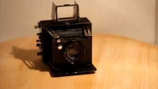 Ernemann Miniature Klapp mini camera [upl. by Crandall194]