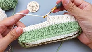 Crochet Zipper Purse  Super Easy Crochet Purse Step by Step Front Post DC  ViVi Berry DIY [upl. by Acireed]