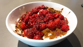 Geiles FITNESS FRÜHSTÜCK  Gesundes Frühstück  Fitness Rezepte Muskelaufbau amp Abnehmen [upl. by Atirma]