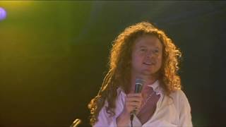 Simply Red  Something Got Me Started Live at Montreux Jazz Festival 1992 [upl. by Pascale]