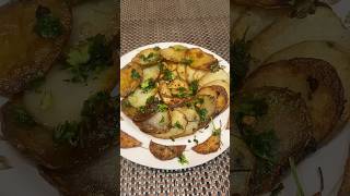 Expert Chef recipe Garlic Potato Chips shorts youtubeshorts ytshorts trending [upl. by Emerson732]