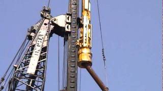 Loading and Driving a 30 metre long Pile at the Hamilton Marine Discovery Centre [upl. by Buckler]