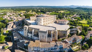 Le château de Grignan un palais royal en Provence [upl. by Noramac905]