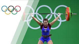 Thailands Tanasan takes gold in Womens Weightlifting 48kg [upl. by Carlee]