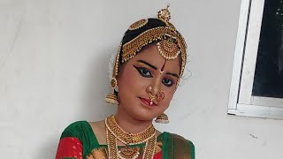 kuzhaloothi Manamellam  by  Ananya  Bharathanatiyam Dance [upl. by Adnole]