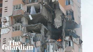 Kyiv apartment building hit as Ukrainians fight off Russian attacks across the country [upl. by Julee27]