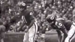 GALE SAYERS WITH INSIGHT ON BRIAN PICCOLO amp THE MOVIE quotBRIANS SONGquot [upl. by Valina]