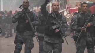 Tiroteio entre policiais e traficantes assusta moradores de Copacabana [upl. by Odlonra904]