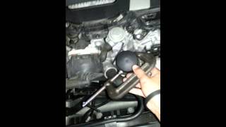 Easy way to remove Mercedes Benz oil filter cap [upl. by Letizia]