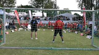 Trainer im Tor beim INTERSPORT kicker FUßballcamp Merschwitz [upl. by Nnylyar]