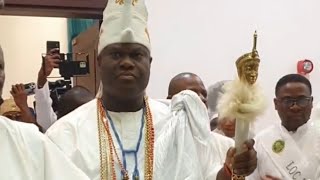 ARRIVAL OF OONI IFE OBA ADEYEYE OGUNWUSI TO REV ESTHER AJAYI CHURCH [upl. by Reedy]