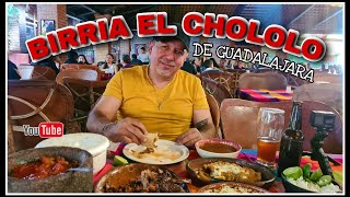 LA FAMOSA BIRRIA 🐐 DEL CHOLOLO👍 En Guadalajara Jalisco La Recomiendo [upl. by Aciretal198]