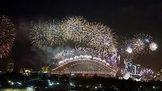 New Years Eve 20222023 Sydney Harbour Bridge Fireworks Live Stream [upl. by Wolfgang]