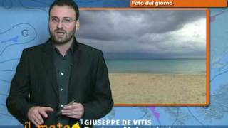 Meteo TV  Giuseppe De Vitis come Mario Giuliacci [upl. by Yxor]