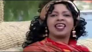 Dhaanto Macaan Cali Dhaanto iyo Canab Official Video  YouTubeMP4 [upl. by Anek118]