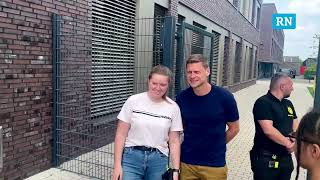 Gutes Omen für den TitelShowdown Legende Lukasz Piszczek besucht die BVBProfis [upl. by Nivert]