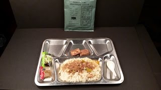 2010 Thai Army Ration MRE Stir Fried Beef Panang Curry amp Pepper Like mrejap review Military Food [upl. by Colin14]