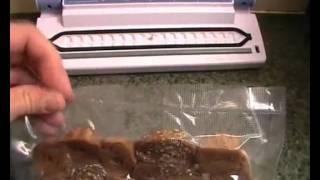 Andrew James High Quality Vacuum Food Sealer System tested [upl. by Aramac682]